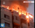 Incendiu URIAS in Bacau. Mansarda unui bloc cu sapte etaje a luat foc, iar la fata locului zece autospeciale - VIDEO