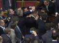 Sedinta cu batai astazi in Rada de la Kiev. Alesii poporului s-au luat la pumni dupa ce unul dintre deputati l-a criticat pe primarul orasului Lvov - VIDEO