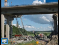 Un pod rutier aflat in renovare s-a prabusit pe o sosea din Bavaria. Un om a murit, iar cel putin 12 persoane au fost ranite - VIDEO 