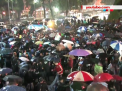 Gest impresionant al fanilor argentinieni. Sute de suporteri au iesit pe strazile din Buenos Aires pentru a-l convinge pe Lionel Messi sa renunte la decizia de a pleca de la nationala - VIDEO
