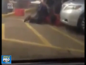 Acuzatii de rasism dupa ce un politist a impuscat un barbat de culoare, care ar fi amenintat mai intai pe cineva cu arma - VIDEO