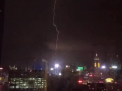 Imagini apocaliptice in China. 10 mii de trasnete au luminat cerul deasupra orasului chinez Hong Kong - VIDEO