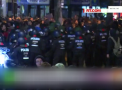 Ciocniri si violente in capitala Germaniei. Peste 120 de politisti au fost raniti, iar peste 80 de localnici au fost retinuti, dupa ce oamenii legii au incercat sa evacueze o cladire ocupata ilegal - VIDEO