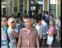 Candidatii au facut cozi imense inca de cu noapte in fata Universitatii de Medicina pentru a depune actele: "Sunt foarte multi" - VIDEO