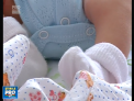 Fiecare a doua mama renunta la alaptat in primele 6 luni de viata ale copilului sau. Medicii spun ca urmarile pot fi periculoase - VIDEO