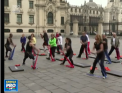 Prima sedinta de cabinet a noului presedinte din Peru in varsta de 77 de ani a inceput cu o sesiune de fitness - VIDEO