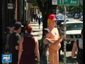 Donald Trump, in pielea goala! Statuile republicanului au fost instalate in mai multe orase americane, inclusiv New York - VIDEO