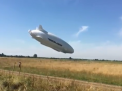 Testat cu succes acum o saptamana, cel mai mare aparat de zbor din lume a cedat. Dirijabilul de 92 de metri lungime s-a prabusit in timp ce efectua al doilea zbor de testare - VIDEO