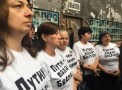 Comemorare cu retineri in orasul Beslan. Sapte persoane au fost luate cu forta de la un eveniment de comemorare a celor 333 de victime, care au murit in urma interventiei a fortelor de ordine - VIDEO