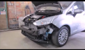 Rusul care duce tinichigeria la nivel de arta. Uite cum repara Volkswagen-ul Touareg - VIDEO 