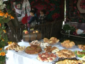 Mirosul de placinte a invaluit satul Solcani din Soroca. Zeci de oameni au venit sa guste din cele mai delicioase placinte la cuptor - VIDEO