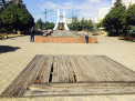 Au mai ramas doar niste bucati de lemn putred! Tabla de sah din parcul de la Rascani, distrusa - GALERIE FOTO