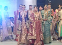 Prezentare de moda mai putin obisnuita in Pakistan. Cum au incercat creatorii de moda sa atraga atentia publicului - VIDEO