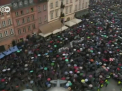 Zeci de mii de femei din Polonia au protestat in strada fata de interzicerea avortului: "mental ne aflam Ã®n Evul Mediu. Este absolut inacceptabil" - VIDEO
