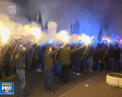 Mars nationalist la Kiev. Mii de oameni au iesit pe strazi purtand drapelul ucrainean si cantand melodii patriotice - VIDEO