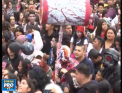 Cu fetele zgariate sau vopsiti cu rosu, incat pareau adevarati. Mii de mexicani s-au transformat peste noapte in zombi - VIDEO 
