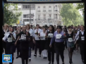 Rapid nu inseamna si calitativ. Sute de chelneri din Argentina au parcurs o distanta de 1600 de metri, tinand in maini o tava cu o sticla si un pahar cu suc - VIDEO 