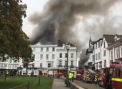 Unul dintre cele mai vechi hoteluri din Marea Britanie, cuprins de flacari - VIDEO