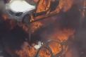 Zeci de masini au fost facute scrum intr-o parcare din Sydney. Incendiul a izbucnit in aceasta dimineata, iar doi localnici au fost raniti si transportati la spital - VIDEO