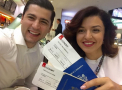 Din Dubai la Viena pentru a-si alege viitorul presedinte! Gestul a doi tineri din diaspora - VIDEO