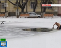 Gest plin de omenie din partea unui barbat. El si-a riscat viata pentru a salva un caine, care a cazut intr-un lac inghetat - VIDEO