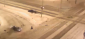 Accident spectaculos cu o masina a politiei la o intersectie din Krasnoyarsk. Momentul in care sunt loviti de un Ford Focus, iar in urma impactului unul dintre inspectori este aruncat din masina - VIDEO