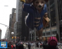 O parada impresionanta a avut loc la New York, de Ziua Recunostintei. Clovnii si dansatorii au incalzit atmosfera, iar uriasele baloane au fost surpriza evenimentului - VIDEO