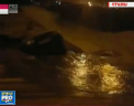 Un sofer din orasul rus Ufa a ramas fara masina in cateva secunde. Vehiculul, parcat in apropiere de casa, a cazut intr-o groapa - VIDEO