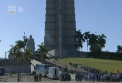 Cubanezii isi iau ramas bun de la Fidel Castro. Zeci de mii de oameni au stat la coada ieri si astazi la un memorial din Havana, unde a fost depusa cenusa fostului lider cubanez - VIDEO
