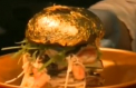 Restaurantul dintr-un oras din Rusia in care puteti gasi in meniu... hamburger poleit cu aur. Este servit cu sampanie. Cat costa acesta - VIDEO