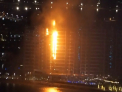Un bloc de lux din Dubai, cuprins de flacari. Focul a izbucnit intr-unul dintre apartamentele de la etajul 12 si s-a extins rapid - VIDEO