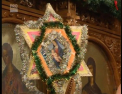 Inainte de a se aseza la masa de sarbatoare sute de crestini au mers astazi la biserica, unde s-au rugat pentru sanatate si un an fericit - VIDEO