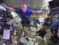S-a oprit timpul in spatiu! Manequine Challenge a cucerit si Cosmosul! Provocarea, care a facut ecou in toata lumea a ajuns pe Statia Spatiala International - VIDEO