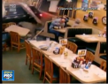 Clienti nepoftiti intr-un restaurant din SUA. Momentul in care o masina intra in local - VIDEO