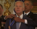 Barack Obama l-a facut pe vicepresedintele Joe Biden sa planga: L-a decorat cu cea mai inalta distinctie civila a SUA - VIDEO