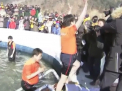 Au prins pesti cu mainile goale si i-au adus in dinti la mal. Festivalul inedit la care au participat zeci de curajosi din Coreea de Sud - VIDEO