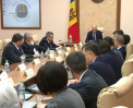Guvernul Filip a ajuns la un an de mandat. Executivul a aprobat o serie de decizii criticate de societate, insa a reusit sa deblocheze banii din afara si sa semneze un acord cu FMI - VIDEO