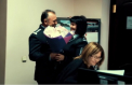 "Poate ca, intr-adevar, ochii femeii iubite sunt marginea lumii..." Gestul unui politist de frontiera. Ce filmulet a pregatit pentru sotia sa de Ziua Indragostitilor- VIDEO