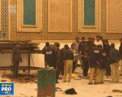 Gruparea terorista din Statul Islamic a revendicat atentatul de la o moschee din Pakistan. 80 de oameni si-au pierdut viata - VIDEO