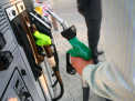 De maine, benzina va fi mai scumpa. ANRE a publicat noile preturi plafon - FOTO