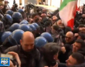Mii de taximetristi au protestat in marile orase din Italia fata de legislatia care ar favoriza compania Uber - VIDEO