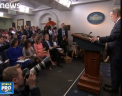 Jurnalistii de la CNN, New York Times sau Politico, acuzati anterior de Trump ca scriu stiri false, nu au fost lasati sa participe la o intalnire cu purtatorul de cuvant al Casei Albe - VIDEO 