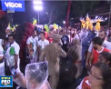 Carnaval cu sfarsit tragic in Brazilia.  Peste 20 de oameni au fost raniti dupa ce o instalatie in forma de corabie, care defila pe strazi, s-a prabusit peste un gard - VIDEO