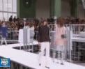 Designerii de la Chanel si-au prezentat noua colectie intr-un decor inspirat dintr-un centru spatial - VIDEO