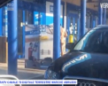 A oferit momente de spectacol intr-un oras din Italia. Un moldovean a fost surprins plimbandu-se in pielea goala, chiar in fata unui mall - VIDEO