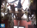 Atacurile de noaptea trecuta din Donbas au lasat sute de case fara curent electric. Imagini filmate in Avdeevka - VIDEO