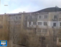 Rafalele puternice au scos acoperisul unei case din Kazahstan: oamenii au tras o sperietura groaznica - VIDEO