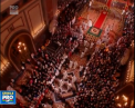 Hristos a Inviat au spus astazi credinciosii din intreaga lume. Nelipsiti de la slujba de Inviere au fost presedintele Vladimir Putin, primarul Moscovei, dar si premierul rus, alaturi de sotie - VIDEO