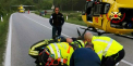 Doi moldoveni, implicati intr-un grav accident pe o autostrada din Italia: au zburat la peste 15 metri dupa ce motocicleta pe care se aflau a ajuns intr-un sant. Au fost preluati cu elicopterele - FOTO
