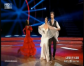 Semifinala "Uite Cine Danseaza" a adus stralucire, culoare si momente emotionante: juratii au dansat alaturi de concurenti. Cele trei perechi care vor lupta in marea finala - VIDEO